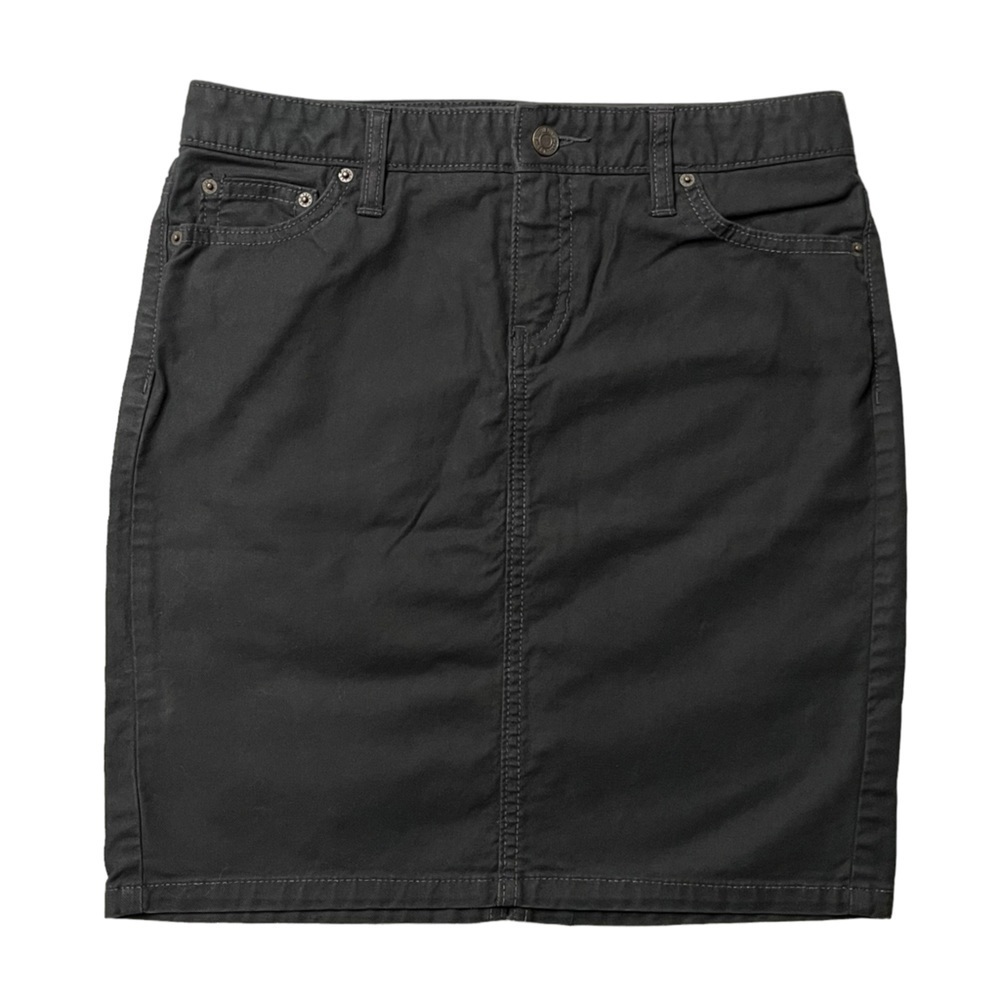 GAP black jean skirt in EUC size 1